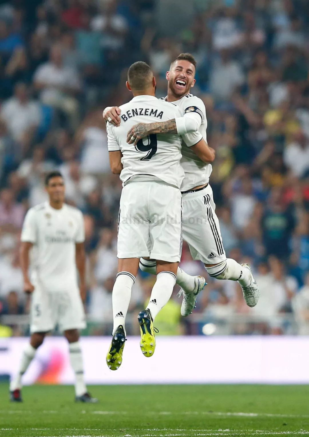 展开激烈角 展开激烈角