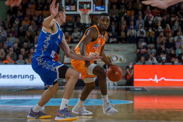 赛季初很多 赛季初很多