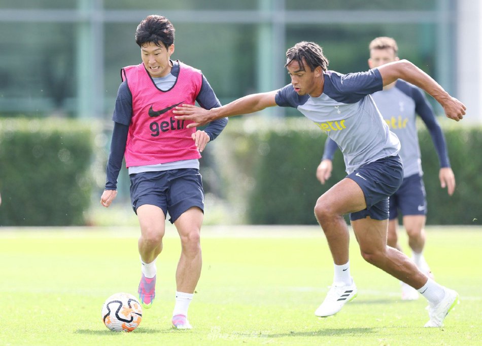 他在青年队 他在青年队