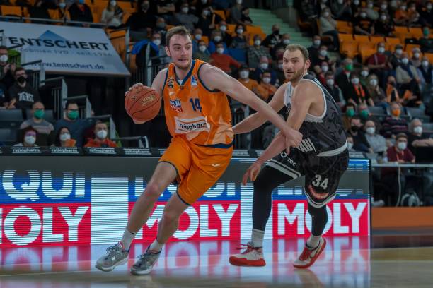 是他们不断 是他们不断